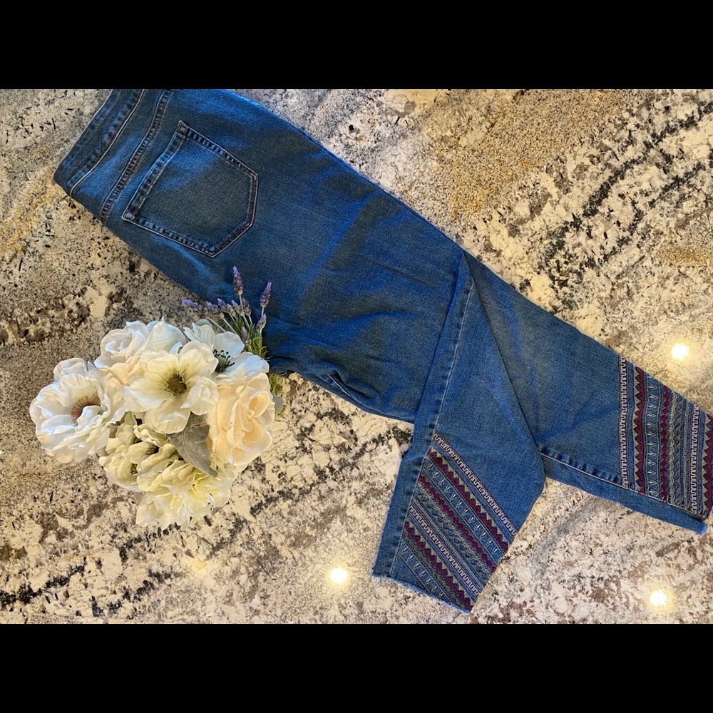 Style & Co. Curvy Ankle Skinny Jean Size 16.